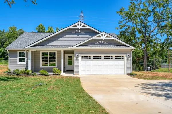 374 E Boundary DR, Spartanburg, SC 29303
