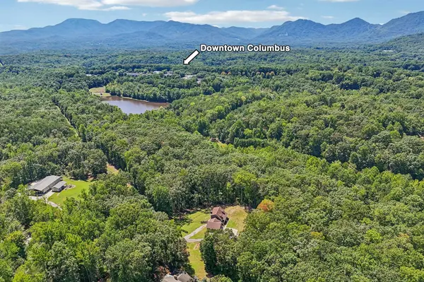 158 Mallard DR, Columbus, NC 28722-8433