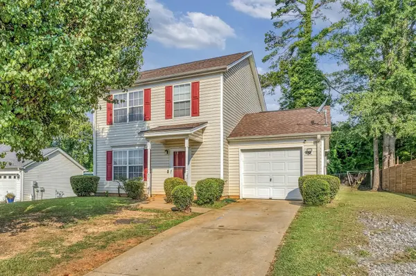 231 E Corley LN, Spartanburg, SC 29303