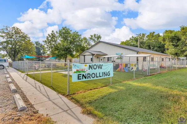 109 E Railroad Ave, Silver Lake, KS 66539