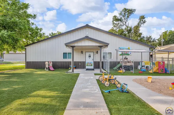 109 E Railroad Ave, Silver Lake, KS 66539