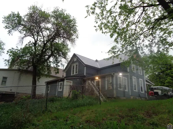 101 Lincoln ST, Circleville, KS 66416