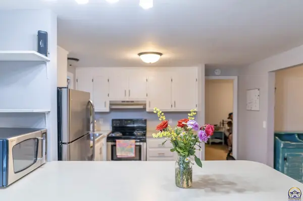 10769 X RD, Meriden, KS 66512