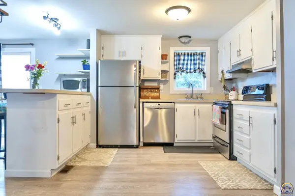 10769 X RD, Meriden, KS 66512