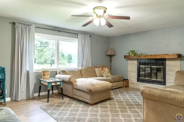 10769 X RD, Meriden, KS 66512