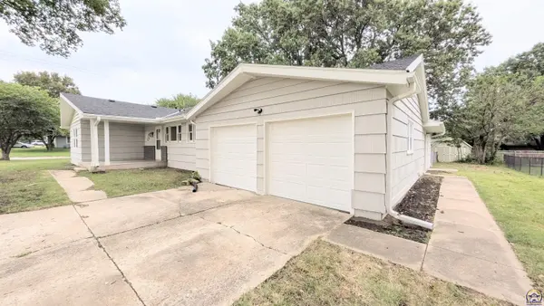 1128 Thompson St, Emporia, KS 66801