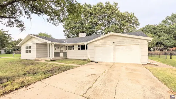 1128 Thompson St, Emporia, KS 66801
