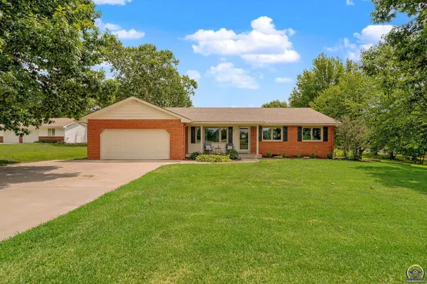 3434 SE Shawnee Heights RD, Tecumseh, KS 66542