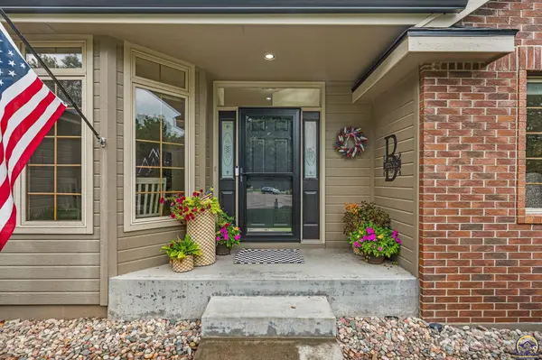 3204 NW 34th ST, Topeka, KS 66618
