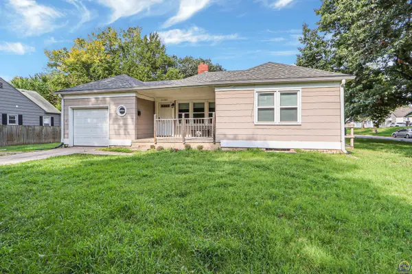 1121 N Juliette Ave, Manhattan, KS 66502