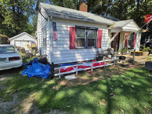 2717 SE Michigan AVE, Topeka, KS 66605