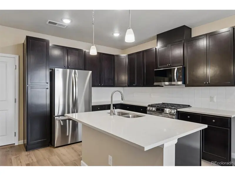 6710 Merseyside, Castle Pines, CO 80108