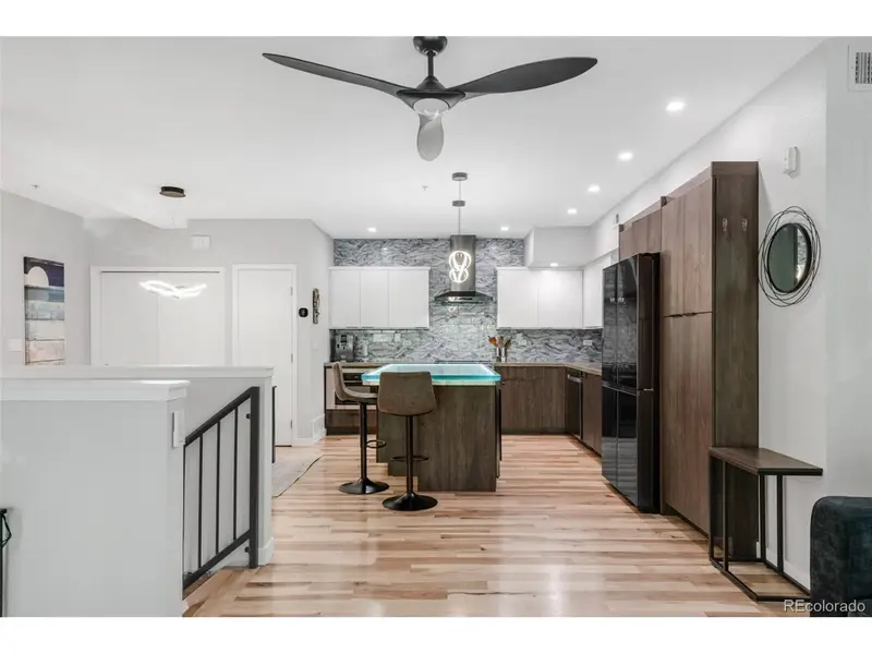 3295 Blake #102, Denver, CO 80205