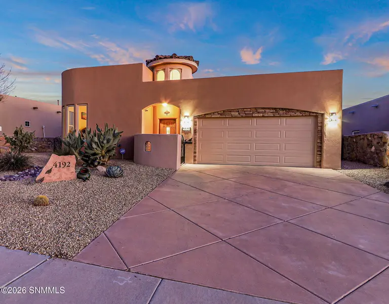 4192 La Purisima DR, Las Cruces, NM 88011