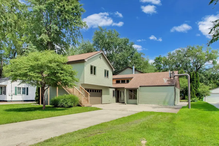 9831 Erie ST, Highland, IN 46322