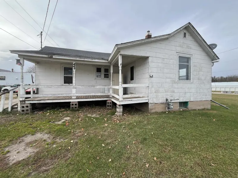 109 N RICHMOND ST, Gillett, WI 54124