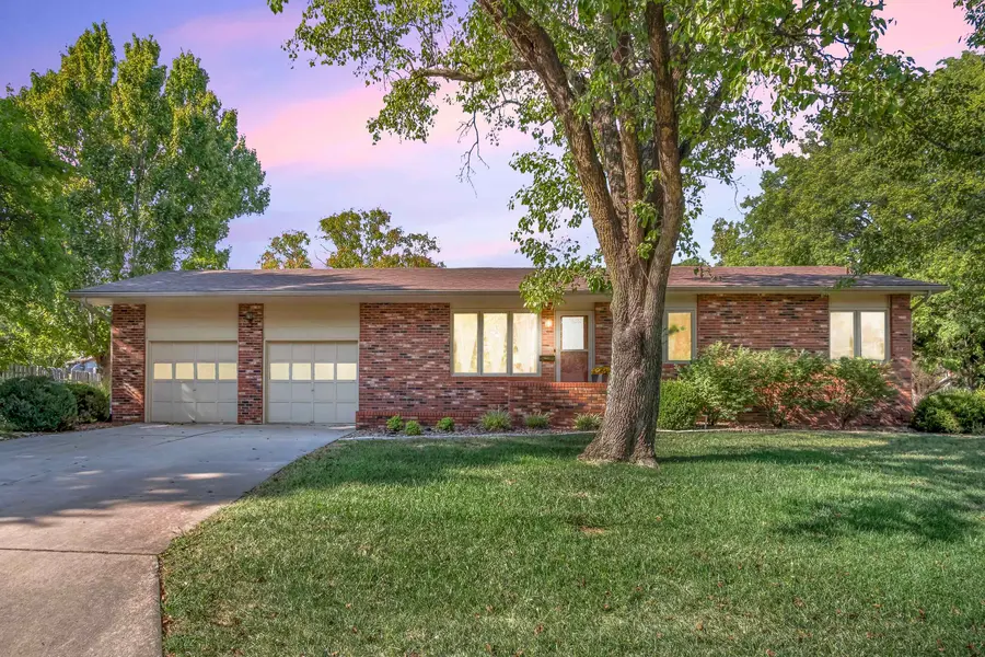600 W 13th St, Newton, KS 67114