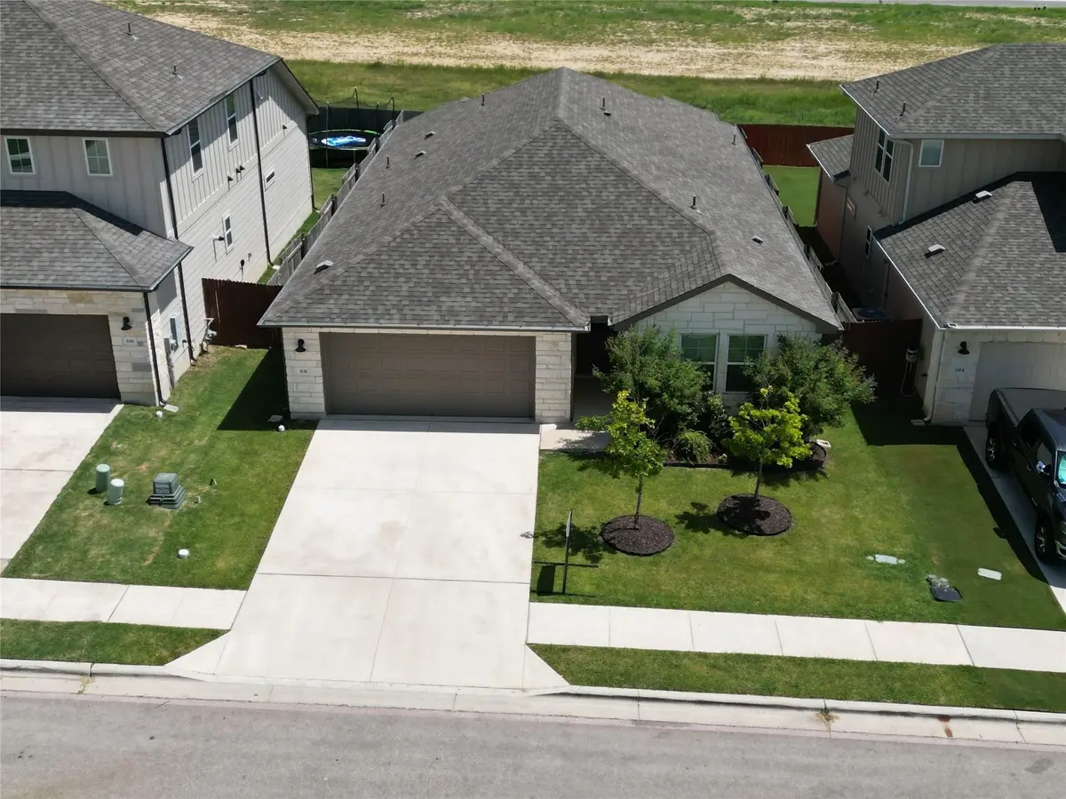 632 Wild Spur LN, Liberty Hill, TX 78642