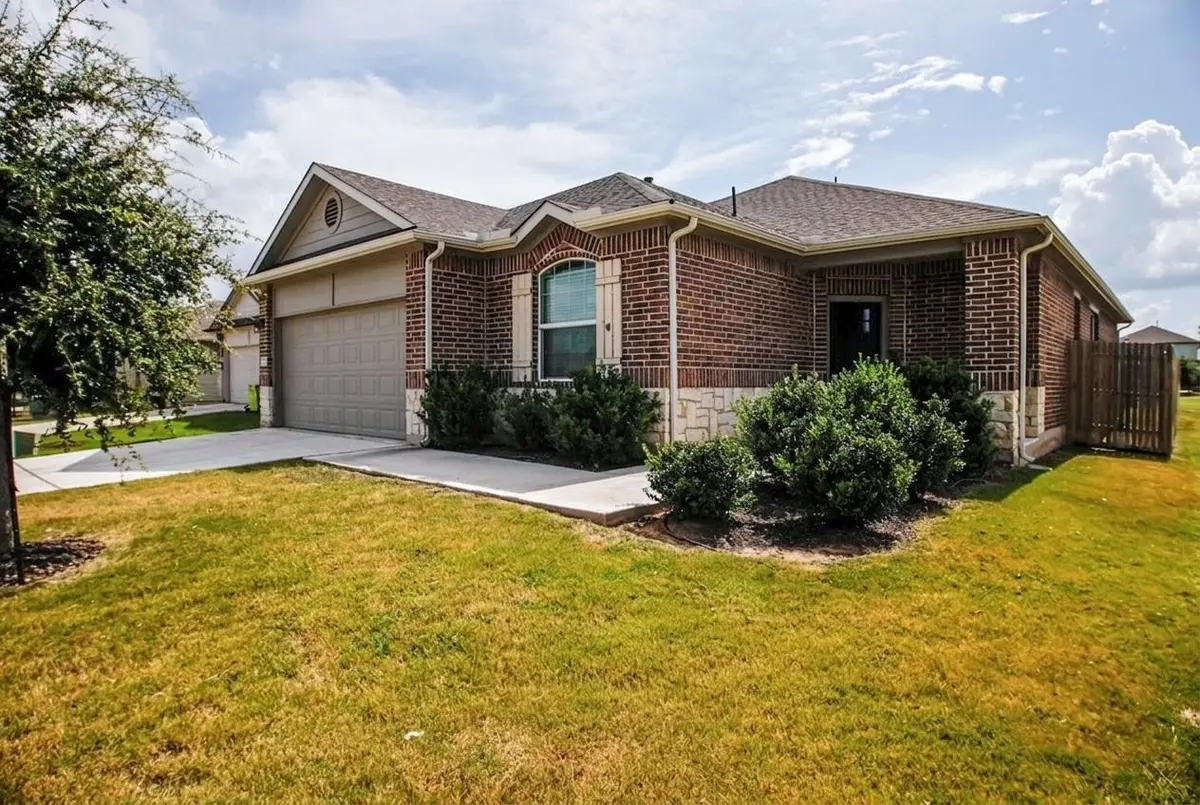 102 Rainmaker CV, Bastrop, TX 78602