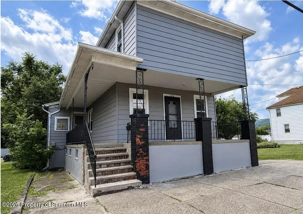216 Vine ST, Old Forge, PA 18518
