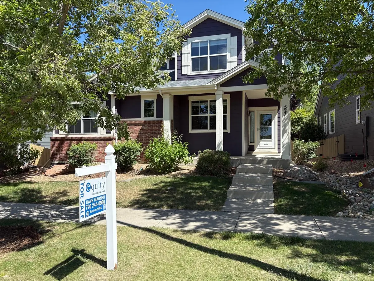 527 Deerwood, Longmont, CO 80504