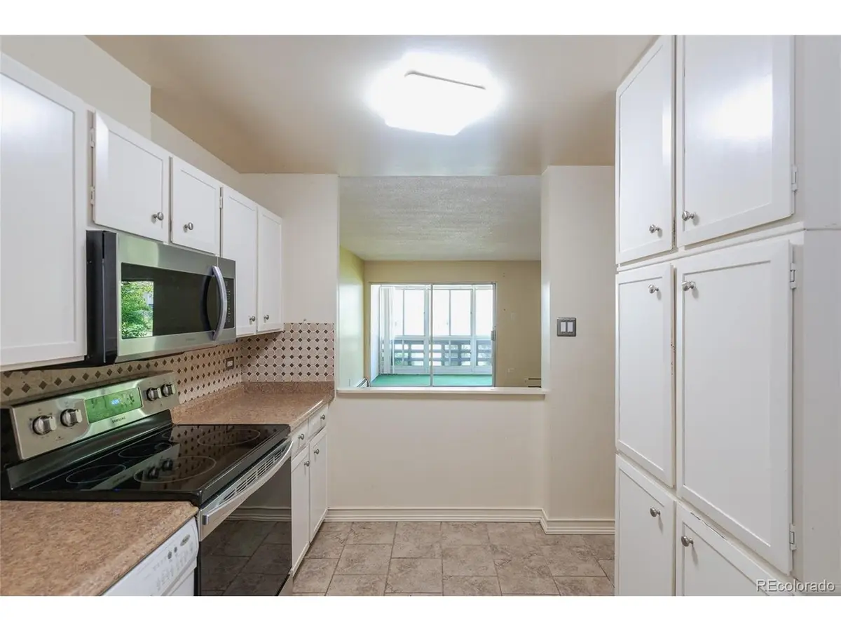 9625 E Center #8A, Denver, CO 80247