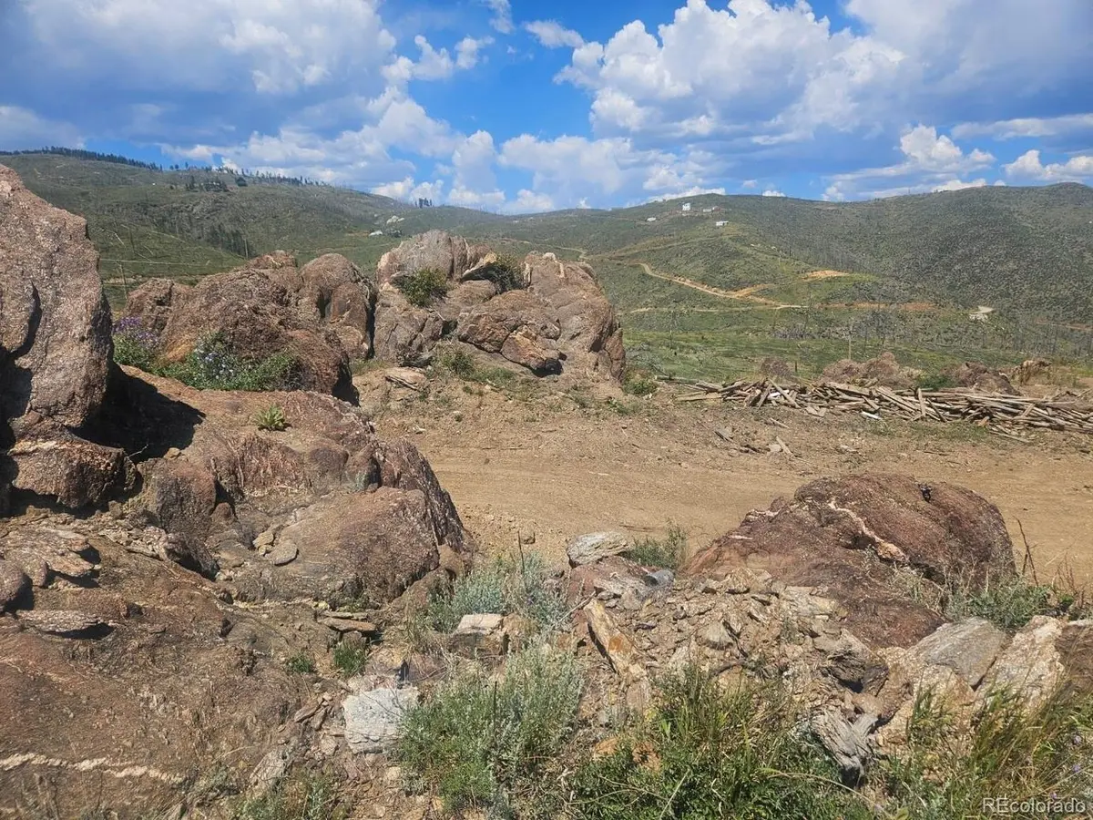654 Hernia Hill, Bellvue, CO 80512