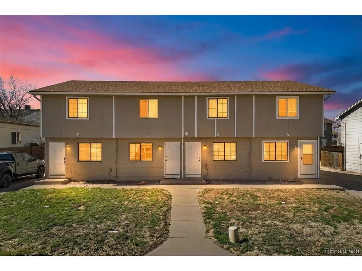 49 Royal Crest, Pueblo, CO 81005