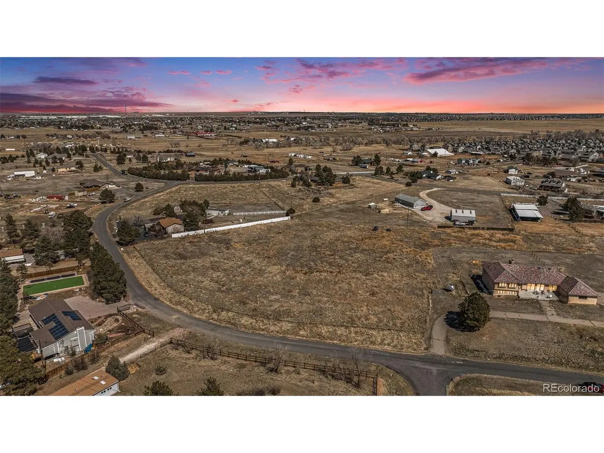 978 S Buchanan, Aurora, CO 80018