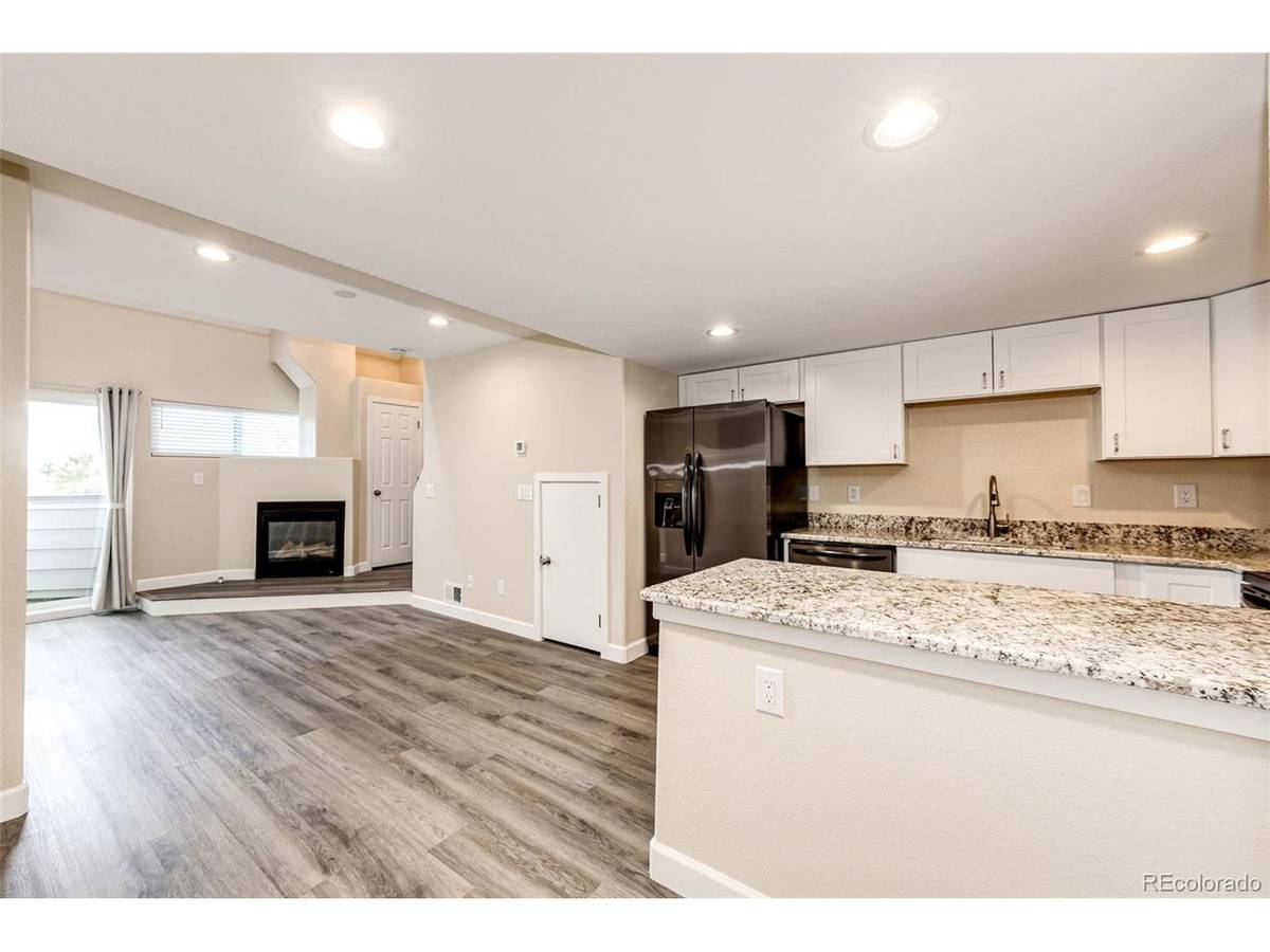 17004 E Tennessee #17004-212, Aurora, CO 80017