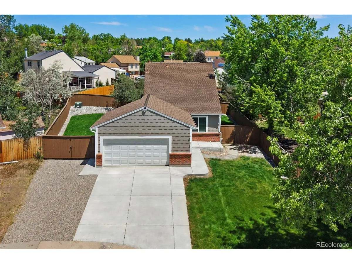 9621 Orangewood, Denver, CO 80260