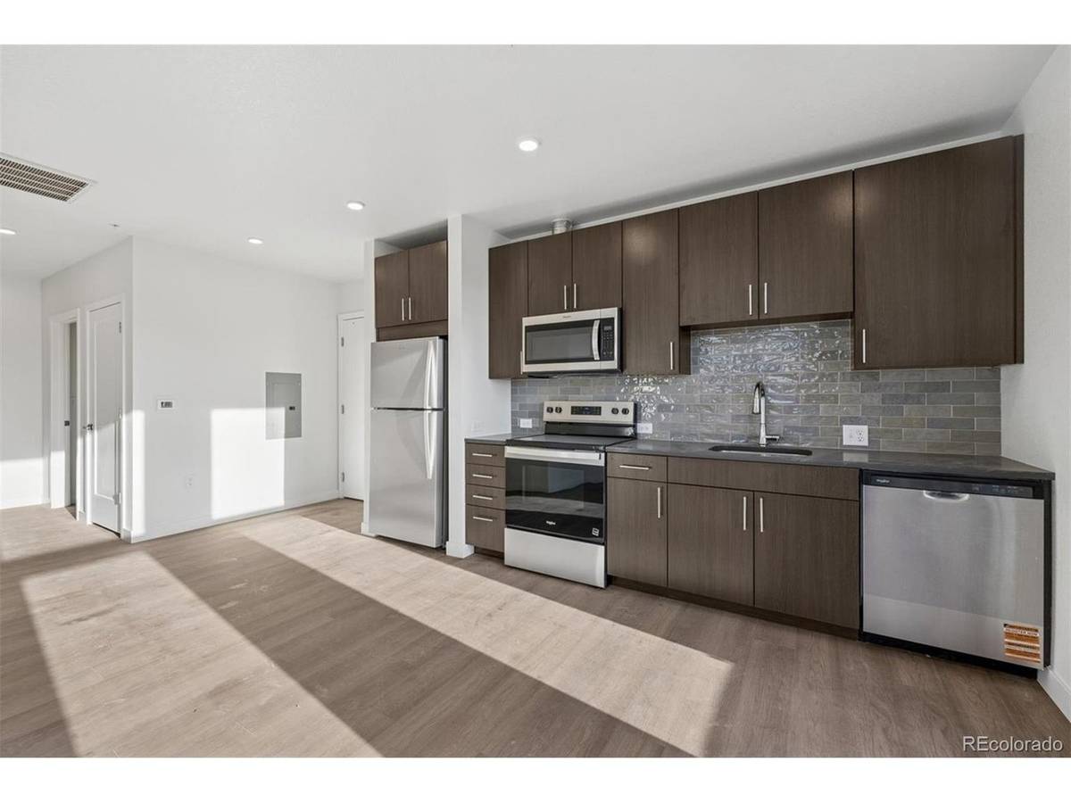 639 29th #400, Denver, CO 80205