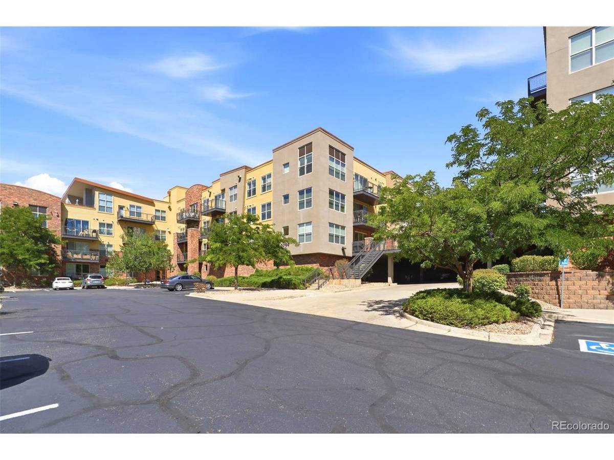 9059 E Panorama #B111, Englewood, CO 80112
