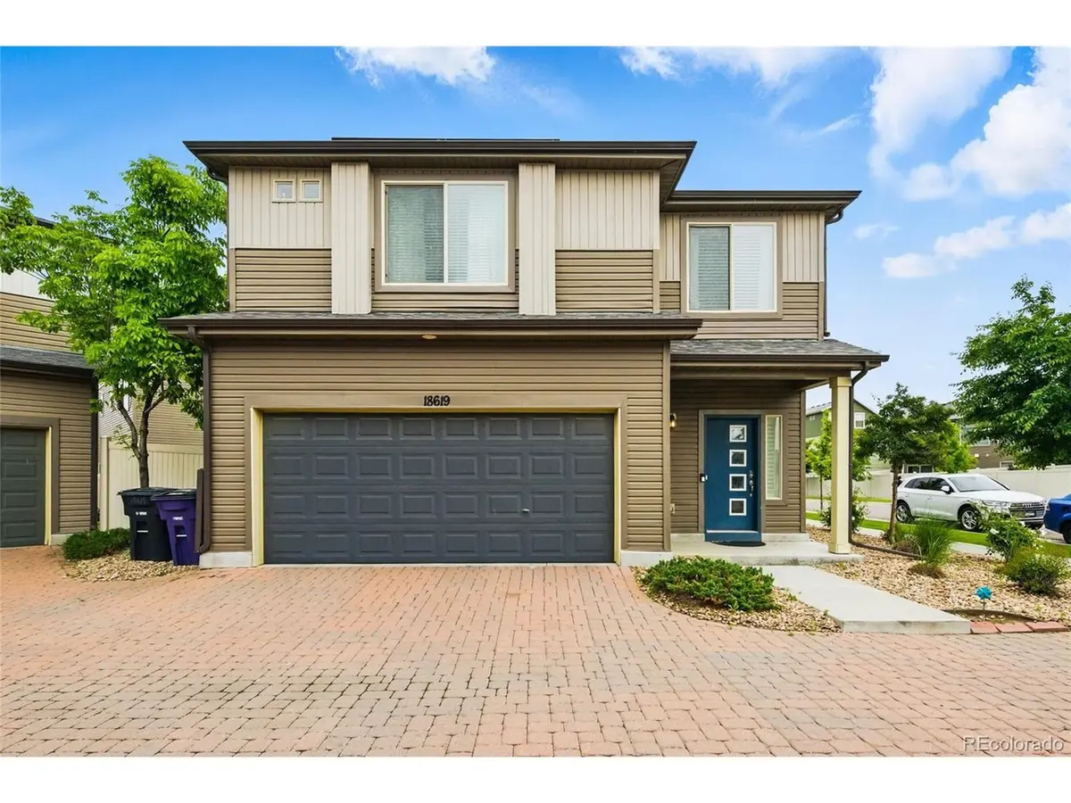 18619 E 50th, Denver, CO 80249