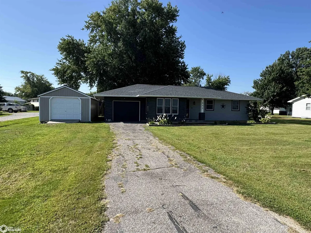 806 W North ST, Moravia, IA 52571