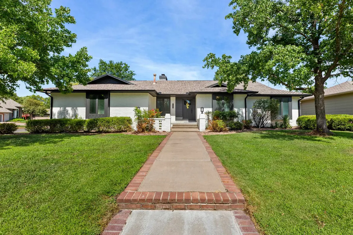11522 W Texas St, Wichita, KS 67209