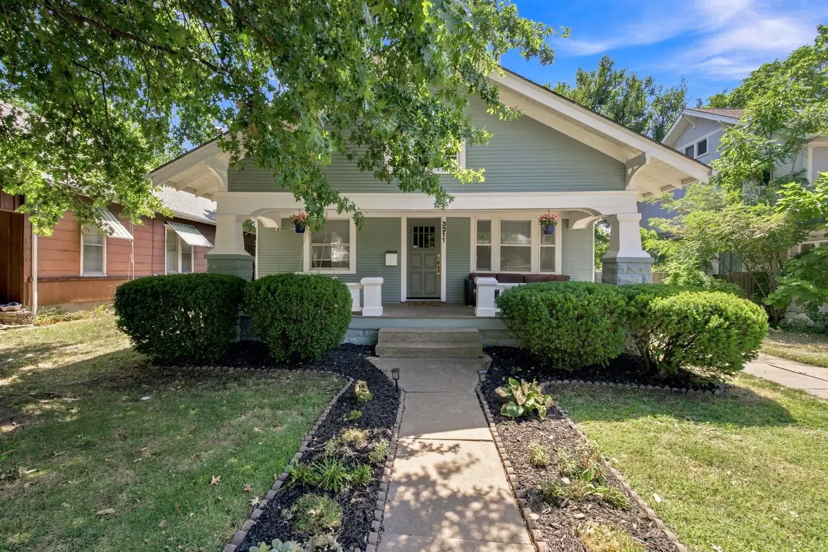 3211 E Chatfield Place, Wichita, KS 67208