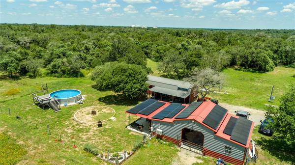 9393 Us Highway 87 E, Westhoff, TX 77994