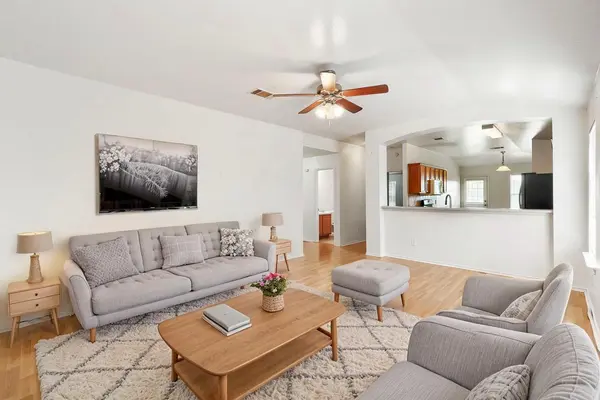 140 Plumbago CV, Buda, TX 78610