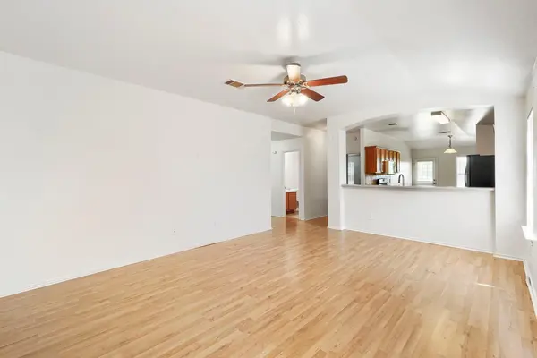 140 Plumbago CV, Buda, TX 78610