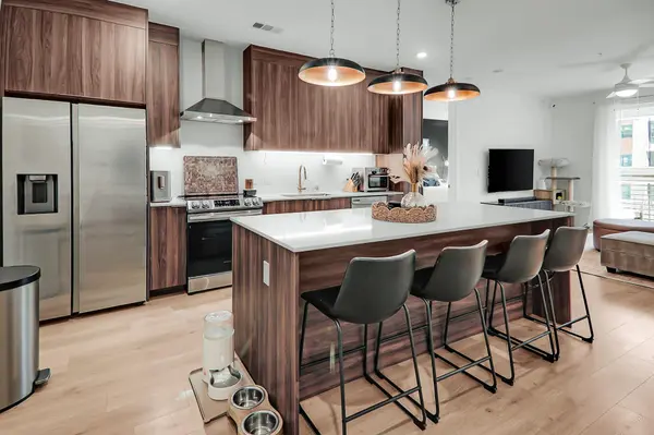 1701 Simond Ave #304, Austin, TX 78723