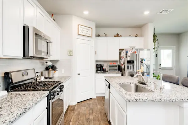 713 Bluffview DR, Bastrop, TX 78602
