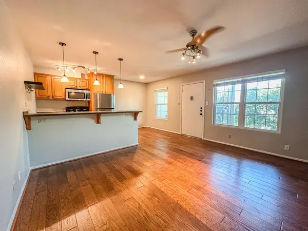 910 Duncan LN #35, Austin, TX 78705