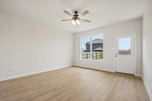 308 Boatright BLVD, Jarrell, TX 76537