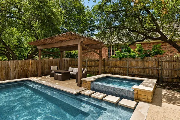 1385 Pine Forest CIR, Round Rock, TX 78665