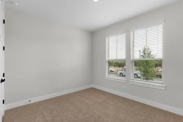 1121 Pansy TRL, Georgetown, TX 78628