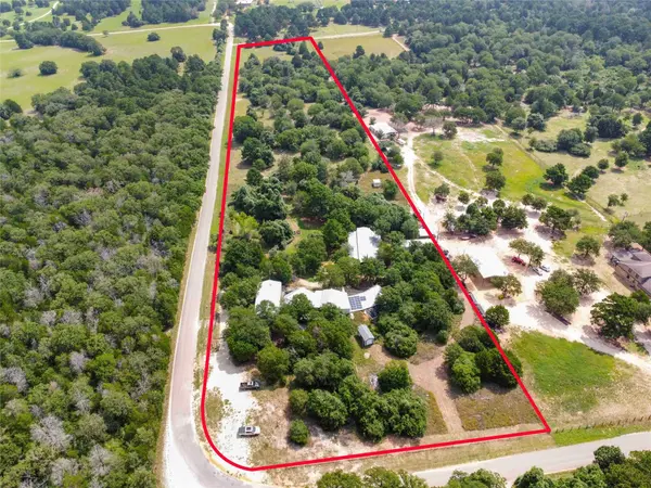 208 Old Potato RD, Paige, TX 78659