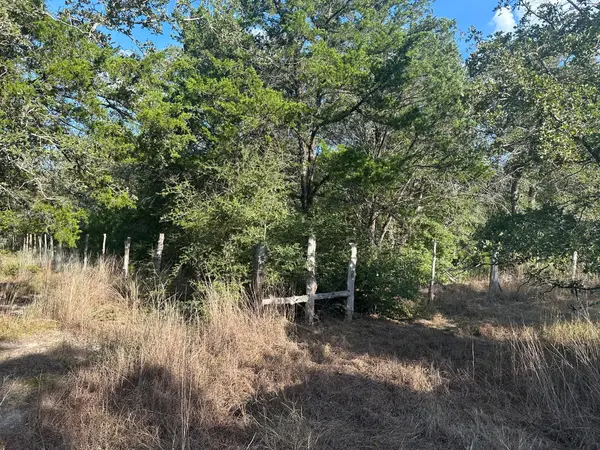 000 Rook RD, West Point, TX 78963