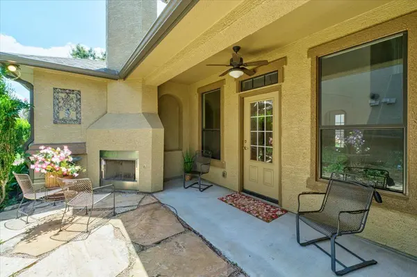 4332 Teravista Club DR #44, Round Rock, TX 78665