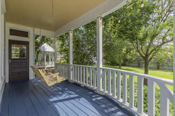 702 E Main ST, Round Rock, TX 78664